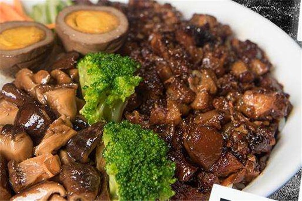 蘭公子臺(tái)式鹵肉飯加盟