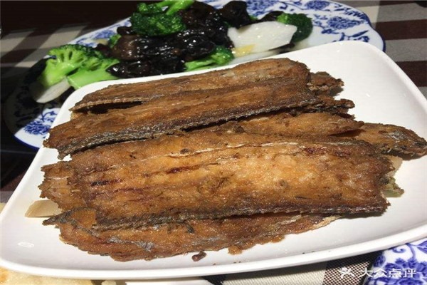 家門口烙餅卷帶魚?肉蟹煲加盟