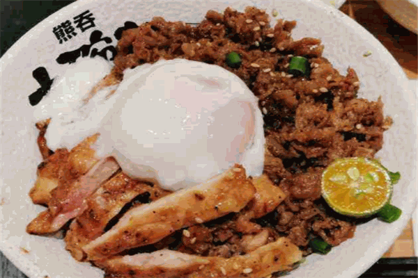 熊吞大碗丼日式燒肉飯