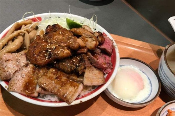 大馥燒肉丼飯加盟