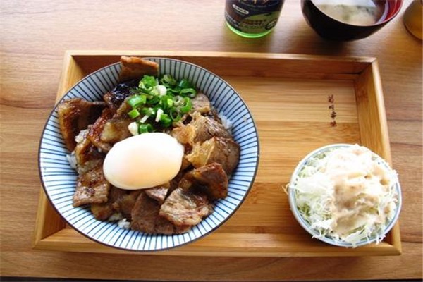 希食東丼飯加盟