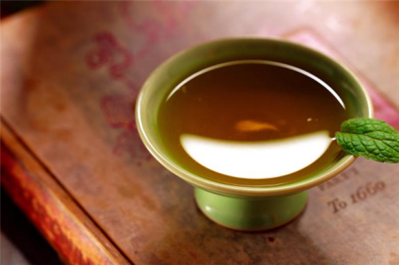 板藍(lán)根涼茶