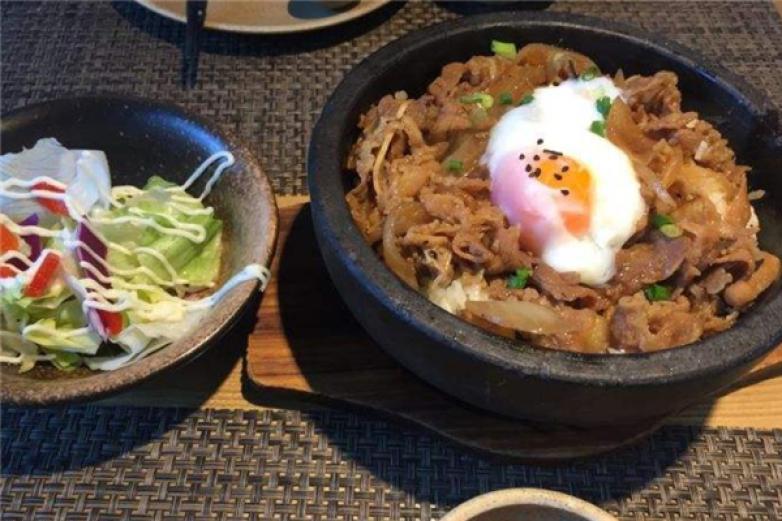 俠飯海鮮丼飯