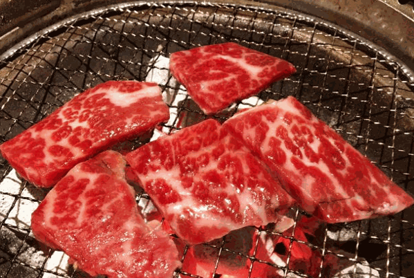 御牛道炭火烤肉