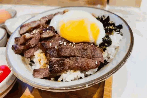 悟仟里日式燒肉丼飯加盟