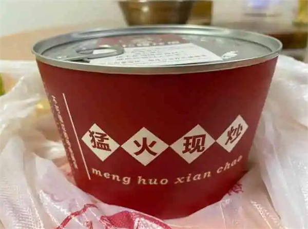 飯小宇易拉罐炒飯加盟