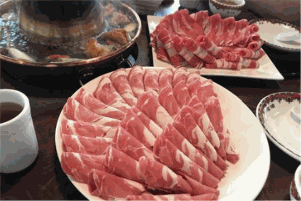 蒙冠羔羊肉