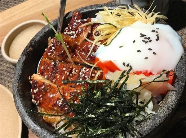 俠飯海鮮丼飯