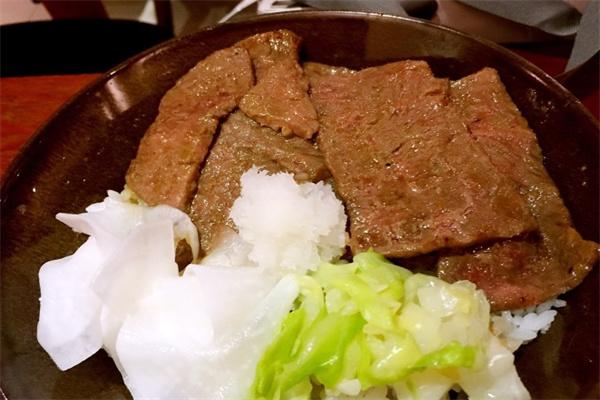 肉入魂燒肉丼飯加盟