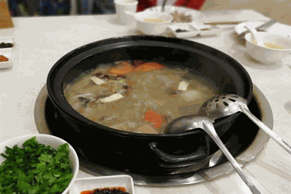 小黃牛養(yǎng)生湯鍋