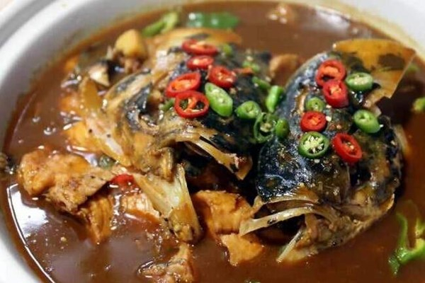 鐵飯碗魚(yú)頭泡飯加盟