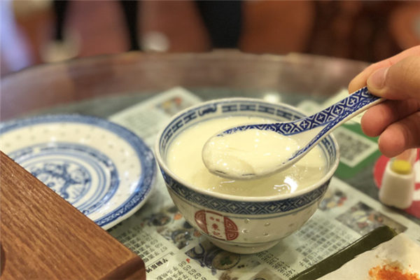 西關(guān)東記甜品加盟