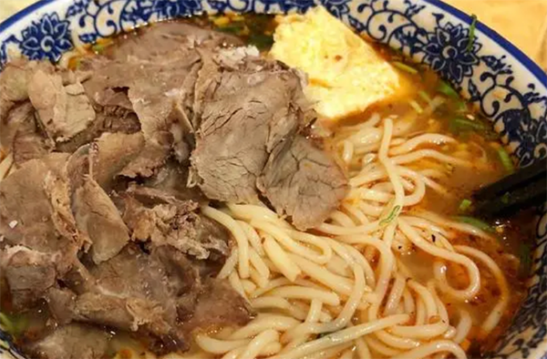 牛肉拉面