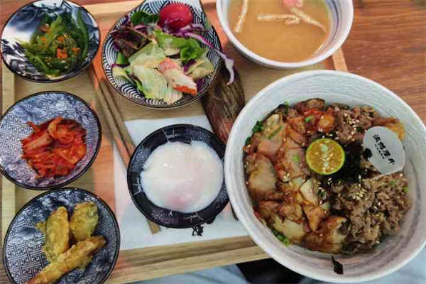 淡路屋井日式燒肉飯