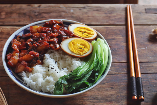 伙柴臺灣鹵肉飯