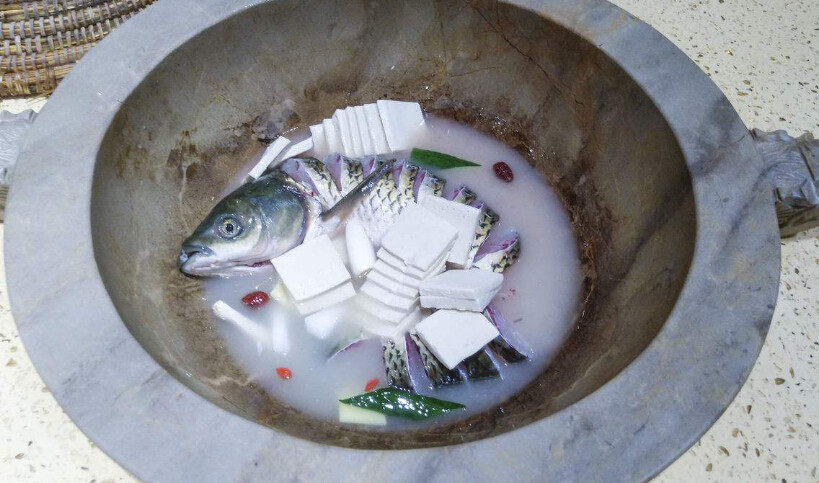 茂源石鍋魚火鍋加盟